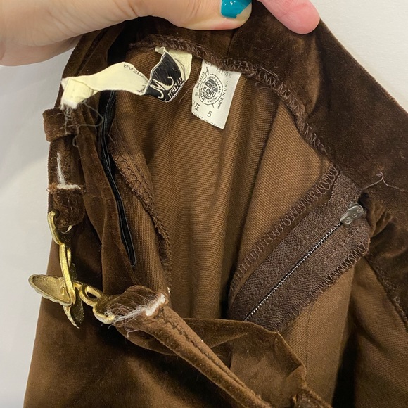 VTG 70s Brown Velvet A-Line Skirt with Gold Belt - Picture 6 of 6